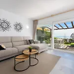 House Casa D'anvers, * אסטפונה