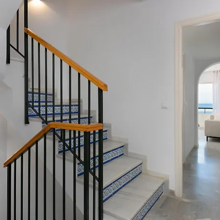 House Casa D'anvers, * אסטפונה